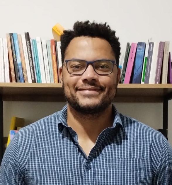 Foto do professor Neilton de Sousa Ferreira Júnior